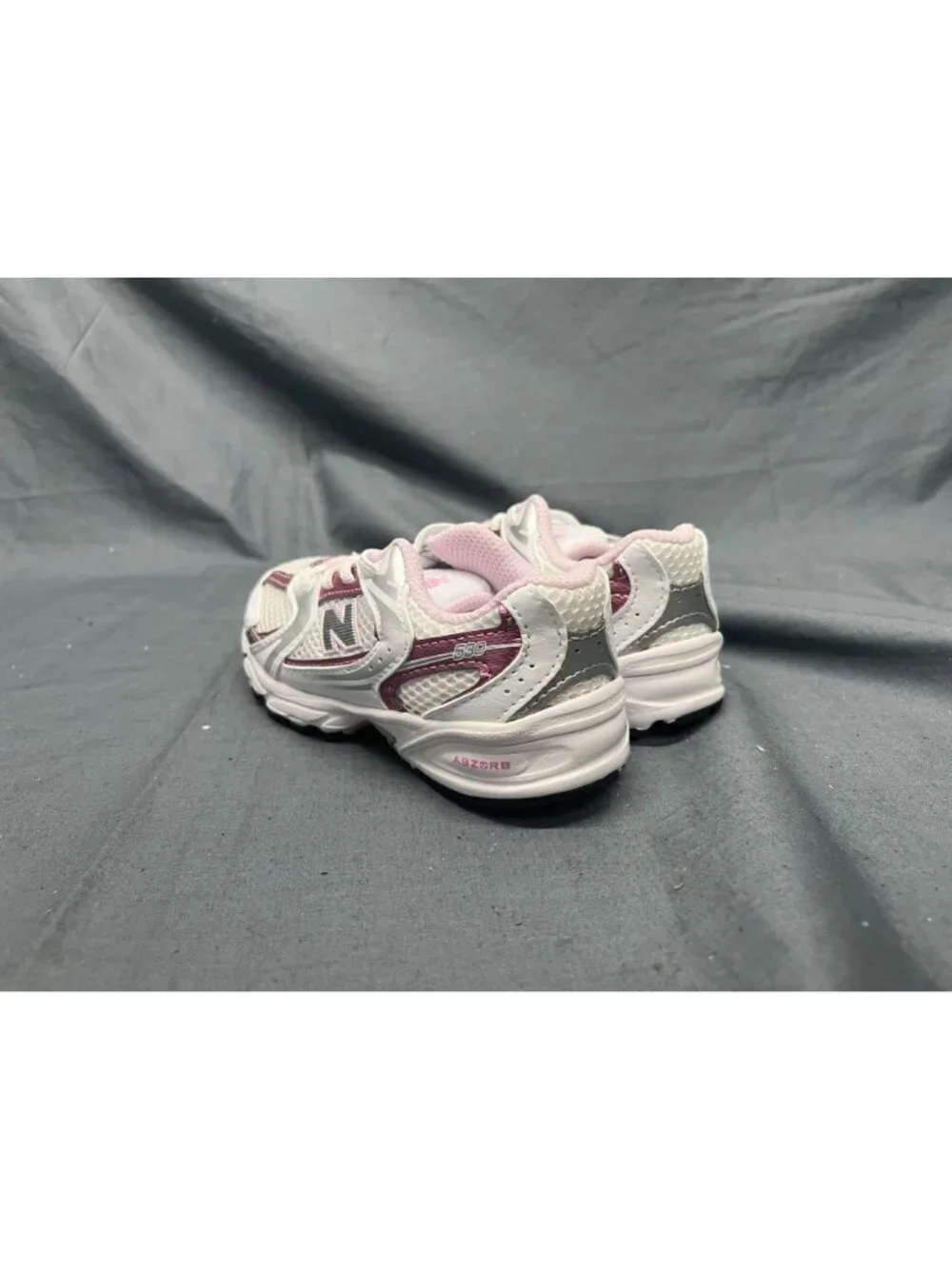 New Balance Toddlers 530 Sneakers Lace Up IZ530RK White Pink Size 8 NEW IN BOX!